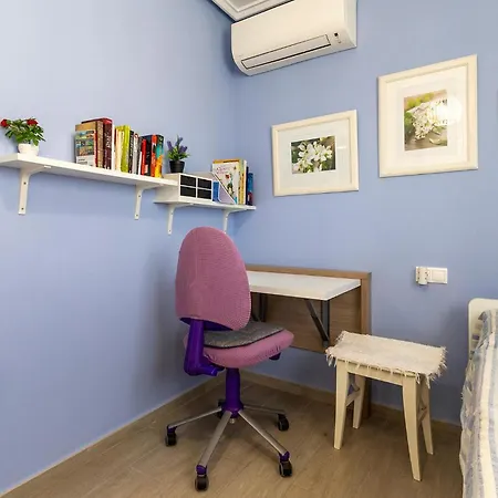 Beautiful In With Kitchen Holiday home *
